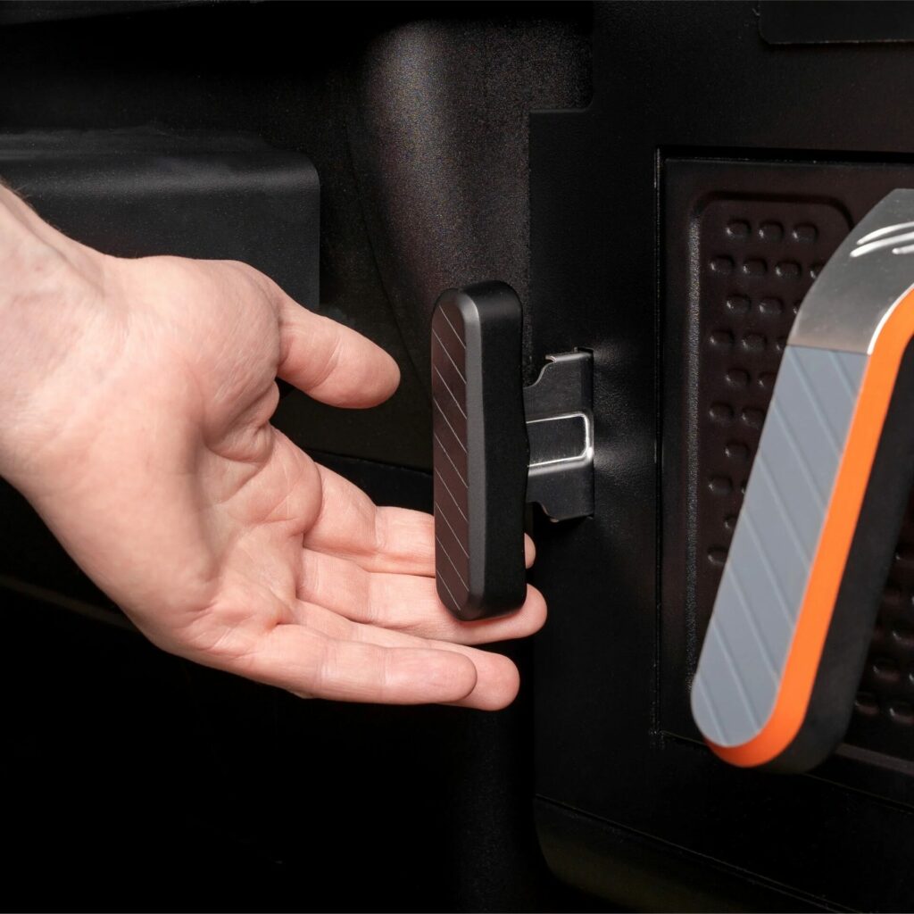 Blackstone Pellet Grill and Air Fryer Combo - Air Fryer Smoke Damper