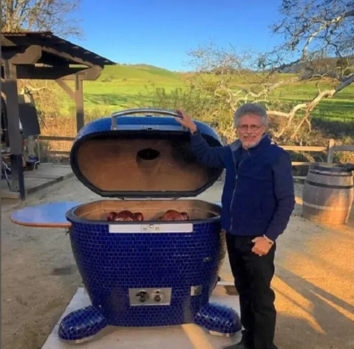 Komodo Kamado Goldilocks Grill with Steven Raichlen -Source IB Times