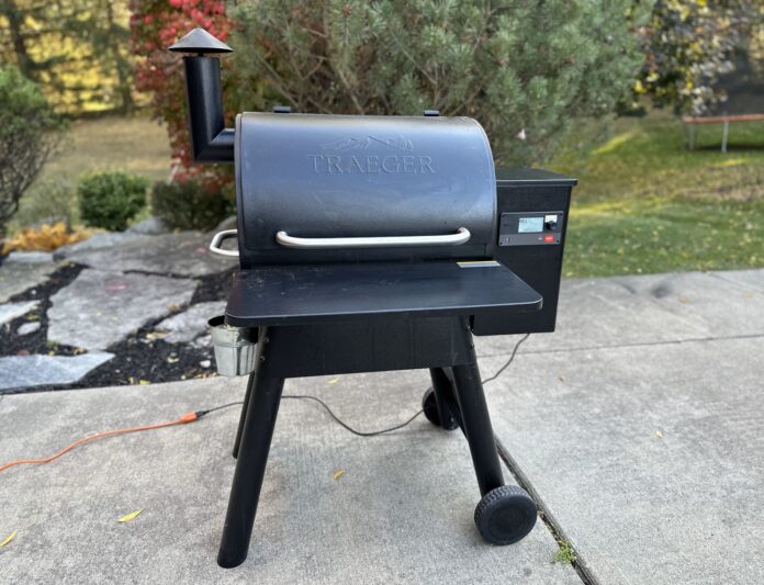 Traeger Pro 575 Warming Up Traeger Pro 575 Warming Up