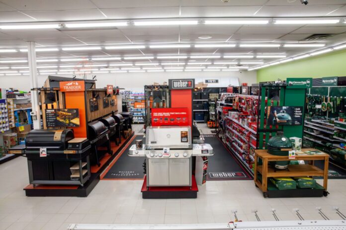 Ace Hardware ELEVATE3 Grill Display