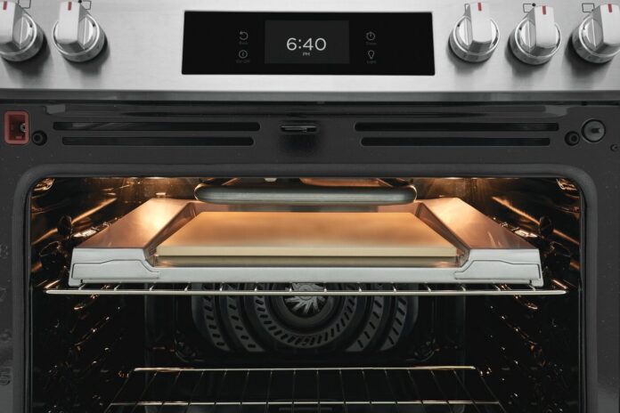 Frigidaire Oven with Pizza Stone