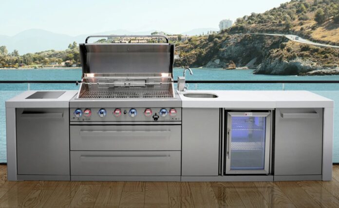Mont Alpi Deluxe Series Outdoor Kitchen