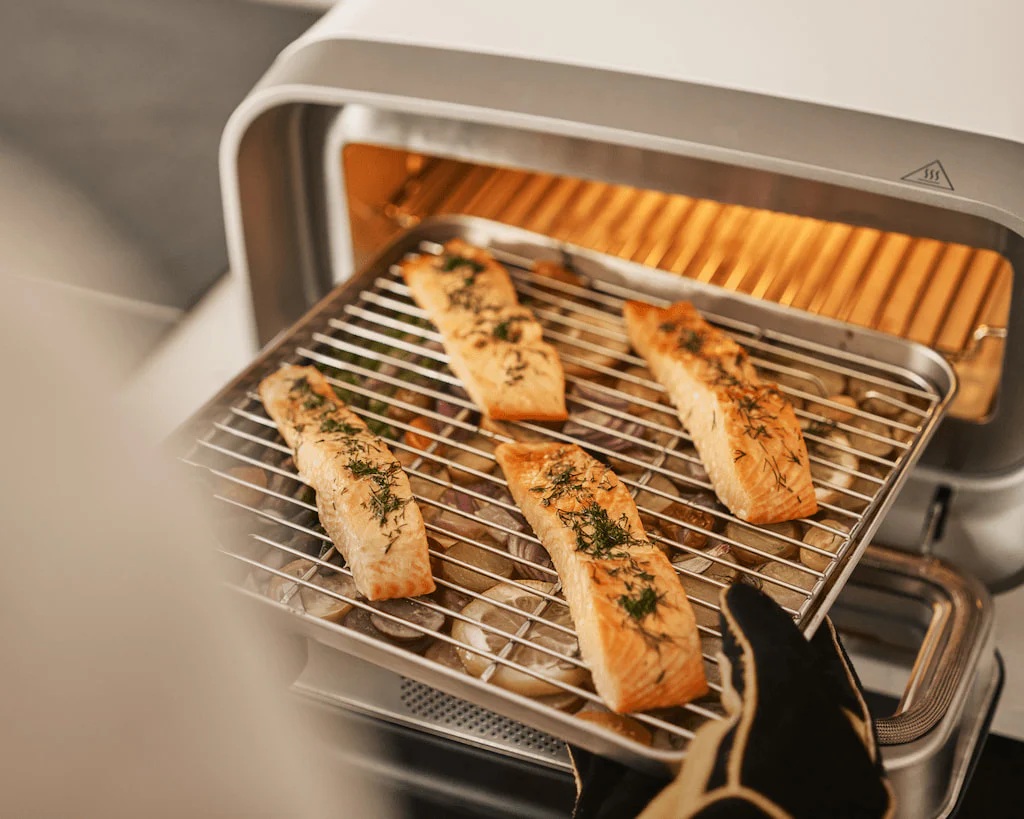 Ooni Volt 2 Cooking Salmon