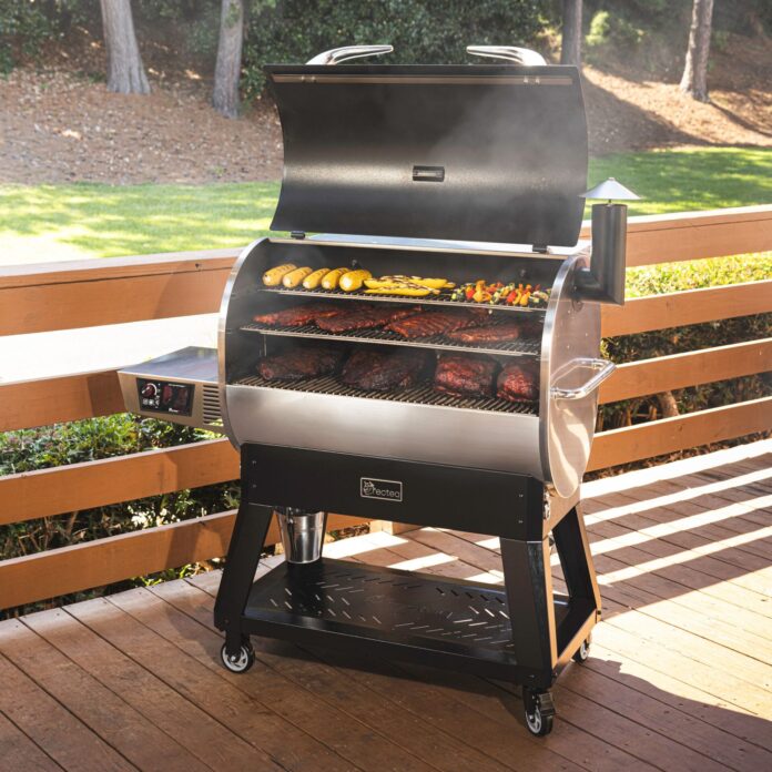 recteq Flagship 1600 Pellet Grill with Food
